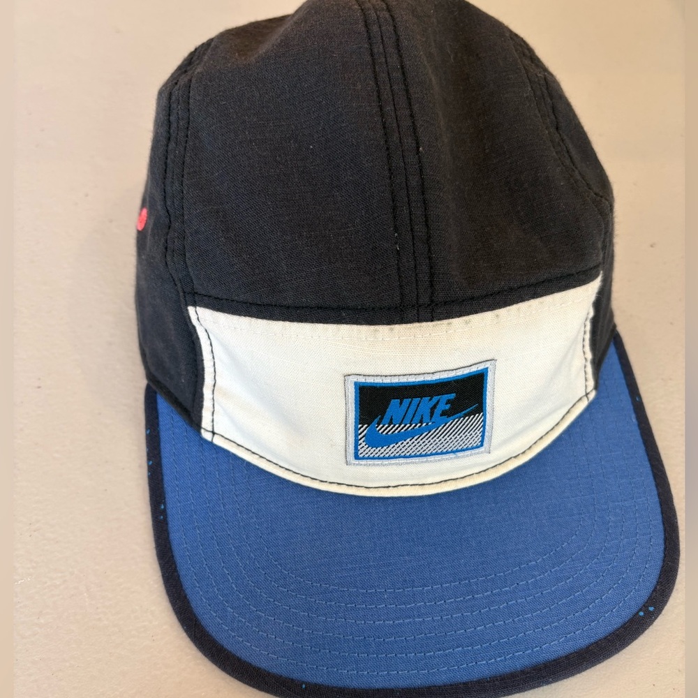 Nike AW84 Black/Blue